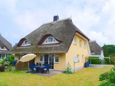 Ferienwohnung für 7 Personen (85 m²) in Born am Darß 1/10