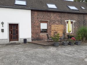 23481931-Ferienwohnung-3-Bottrop-300x225-1