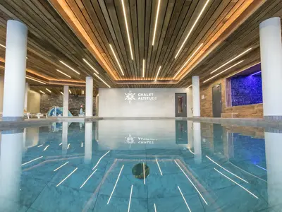PoolOfHouse