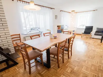 DiningRoom