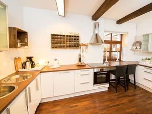 23952812-Ferienwohnung-10-Brakel-300x225-1