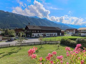 21224427-Ferienwohnung-8-Bramberg am Wildkogel-300x225-1