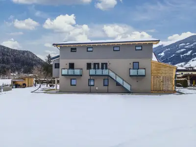 Außenseite Ferienhaus [Winter]