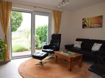 Wohnzimmer mit Terrassentür