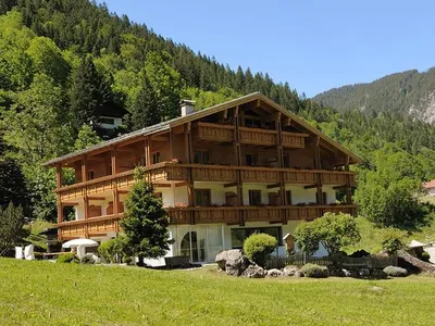 Haus Raetikon Sommer
