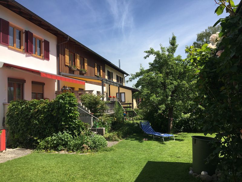 Ferienwohnung Kaiserblick - Garten- und Terrassenansicht