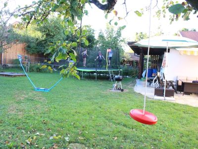 Bettinas Haus - Garten mit Terrasse, Grillplatz, Trampolin, Sandkasten