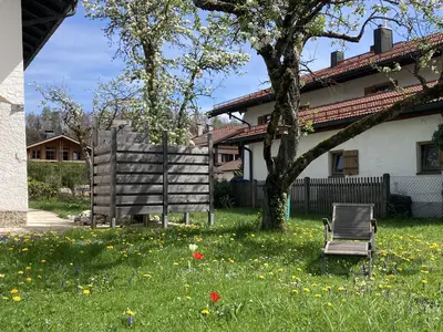 Warmwasser-Außendusche