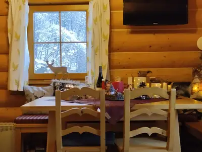 Hirsch - gemütliche Eckbank