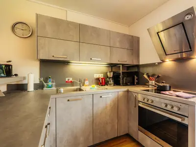 HW4_LitteRedWood_Küchenzeile