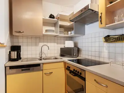 KITCHEN, INSIDE