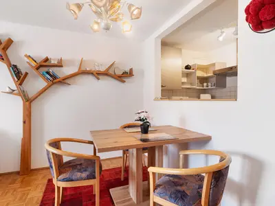 Photo, INSIDE, OUTSIDE