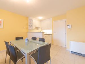 23852136-Ferienwohnung-4-Bredene-300x225-4