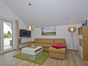 23068955-Ferienwohnung-4-Breege-300x225-1