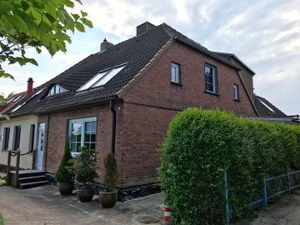 23441813-Ferienwohnung-4-Breege-300x225-4