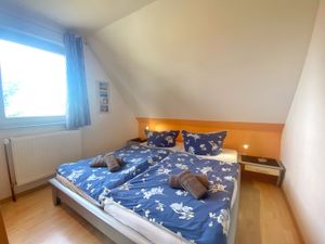 23441857-Ferienwohnung-4-Breege-300x225-3