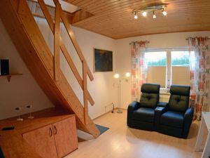 23973613-Ferienwohnung-2-Breege-300x225-5