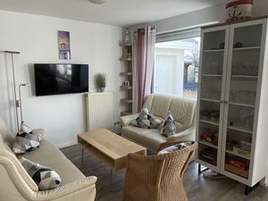 23069879-Ferienwohnung-5-Breege-300x225-3