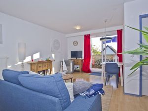 23067275-Ferienwohnung-2-Breege-300x225-5