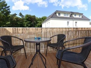 18658362-Ferienwohnung-4-Breege-300x225-0