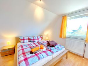 23975805-Ferienwohnung-6-Breege-300x225-3