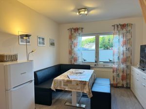 23973612-Ferienwohnung-5-Breege-300x225-1