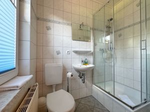 23973612-Ferienwohnung-5-Breege-300x225-3