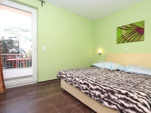 23957059-Ferienwohnung-4-Breege-300x225-3