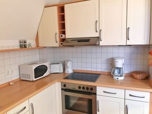 23975663-Ferienwohnung-6-Breege-300x225-3