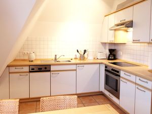 23975676-Ferienwohnung-6-Breege-300x225-3