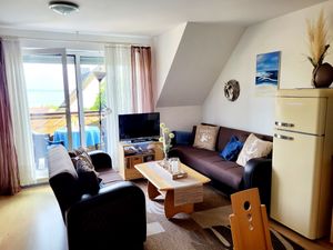 23915630-Ferienwohnung-5-Breege-300x225-3