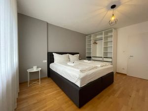 23965746-Ferienwohnung-4-Bregenz-300x225-1