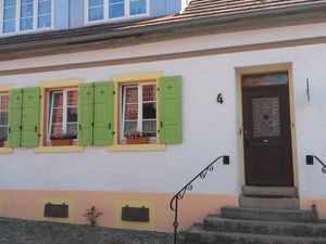 23666007-Ferienwohnung-4-Breisach am Rhein-300x225-0