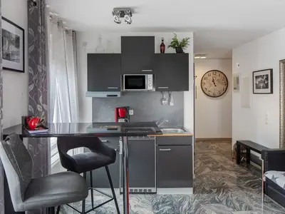 Photo, INSIDE, OUTSIDE