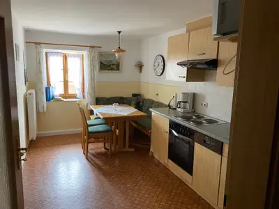 Küche mit Fernseher