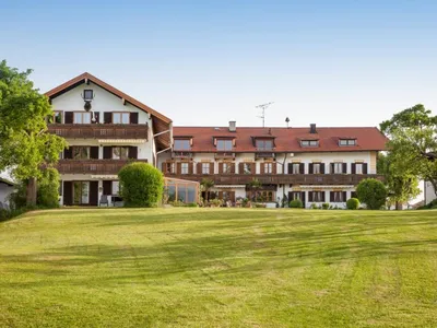 Ferienwohnung für 3 Personen (45 m²) in Breitbrunn Am Chiemsee 1/10