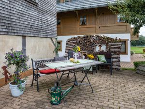 23569088-Ferienwohnung-4-Breitnau-300x225-3