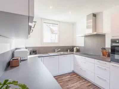 KITCHEN, INSIDE