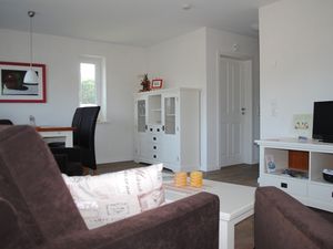 18556747-Ferienwohnung-4-Breklum-300x225-1