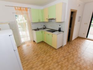 23041115-Ferienwohnung-5-Brela-300x225-5