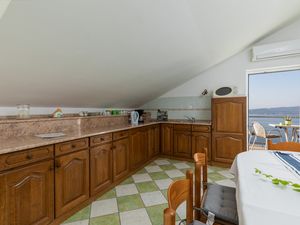 19036101-Ferienwohnung-8-Brela-300x225-4