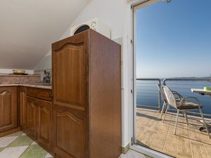 19036101-Ferienwohnung-8-Brela-300x225-5