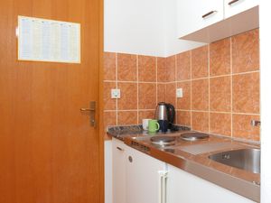 19126884-Ferienwohnung-3-Brela-300x225-1