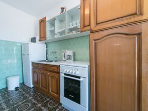 21872813-Ferienwohnung-5-Brela-300x225-4