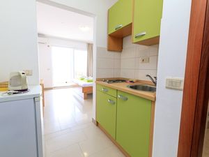 23494793-Ferienwohnung-2-Brela-300x225-1