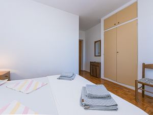 23522470-Ferienwohnung-6-Brela-300x225-5