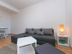 23539120-Ferienwohnung-6-Brela-300x225-1