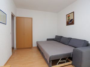 23575753-Ferienwohnung-4-Brela-300x225-1