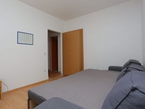 23575753-Ferienwohnung-4-Brela-300x225-3