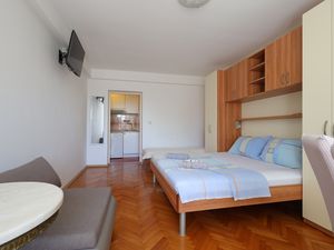 23659249-Ferienwohnung-3-Brela-300x225-4